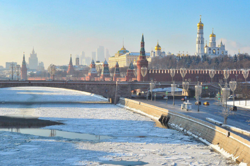 Где встретить Новый год 2025 в России с детьми и недорого